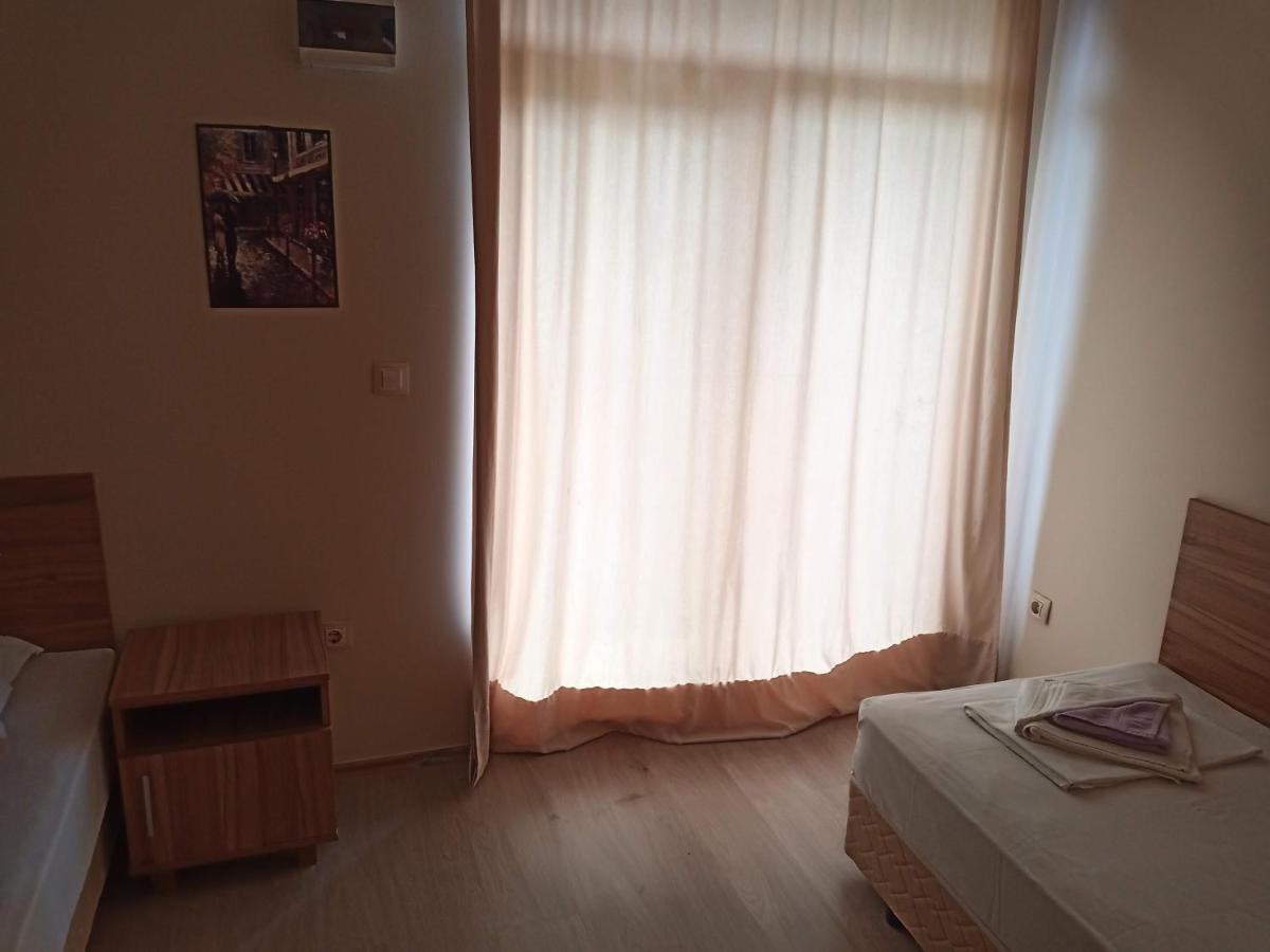 Къмпинг Градина - Garden Beach Apartments Sosopol Exterior foto